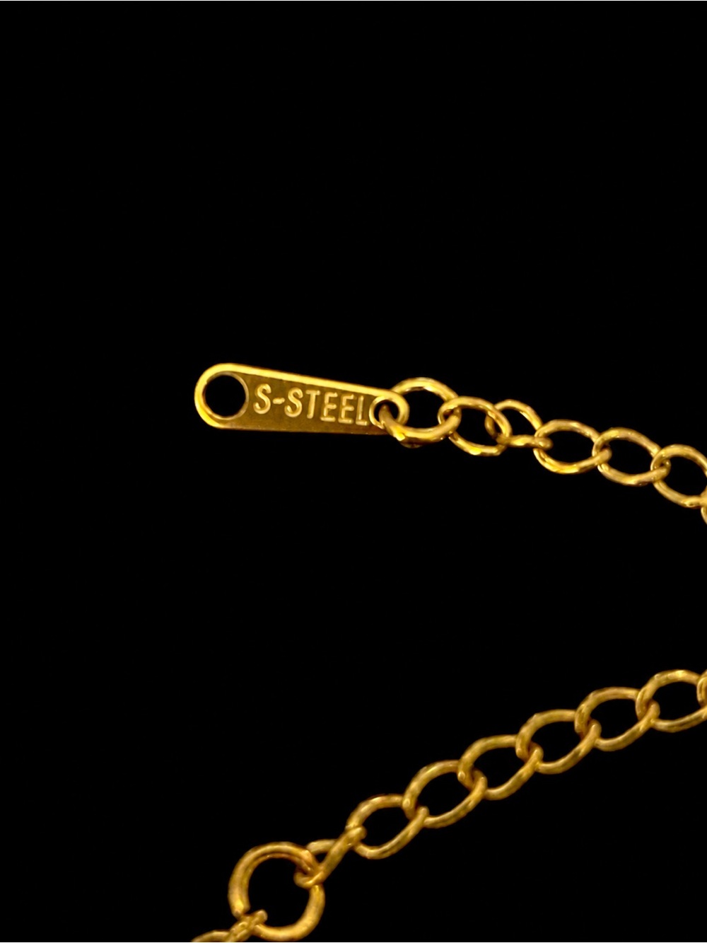 Gold Interlocking G Disc Chain Bracelet - Picture 5 of 8